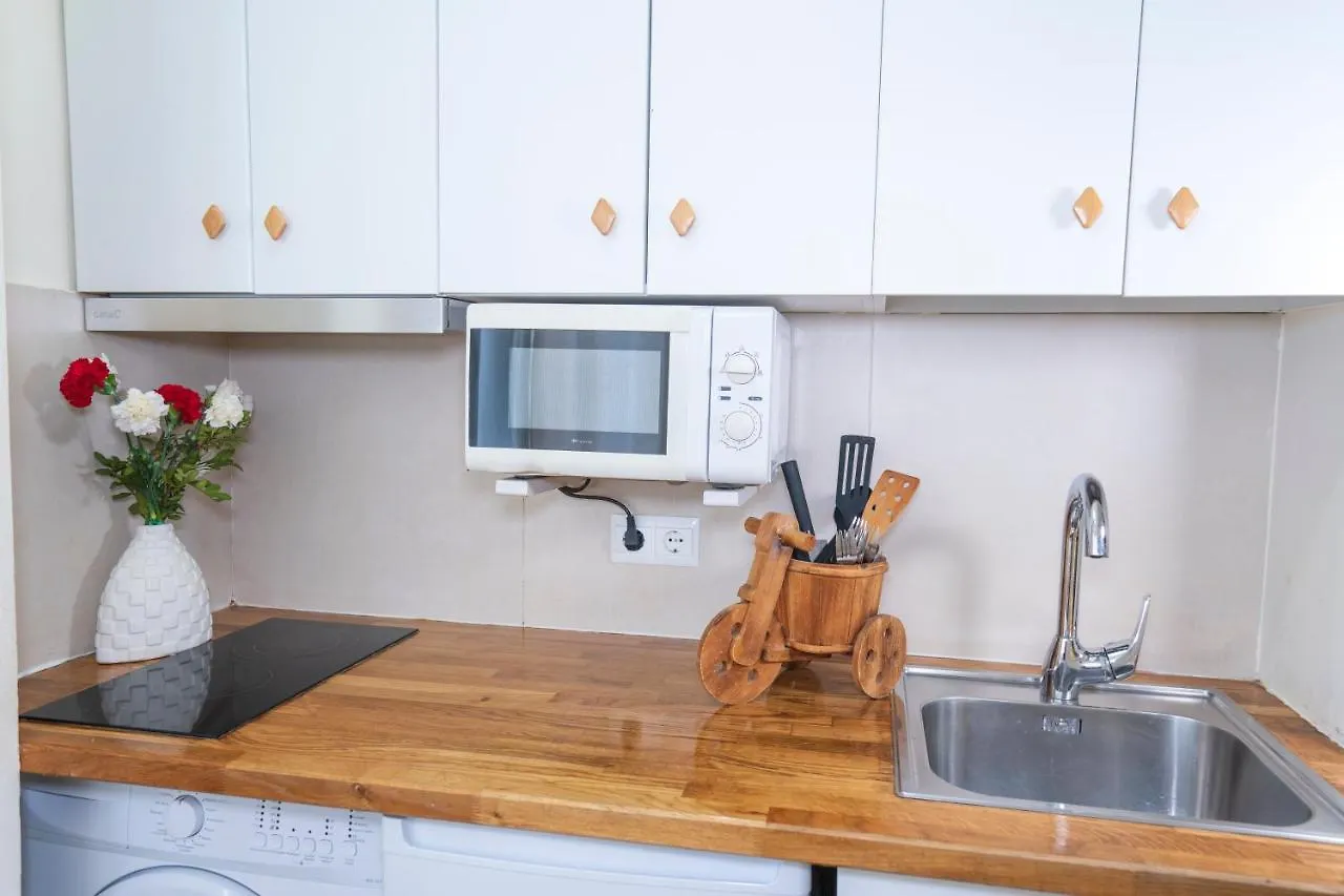 Апартаменты Studio In City Center Next To The Beach Малага Испания