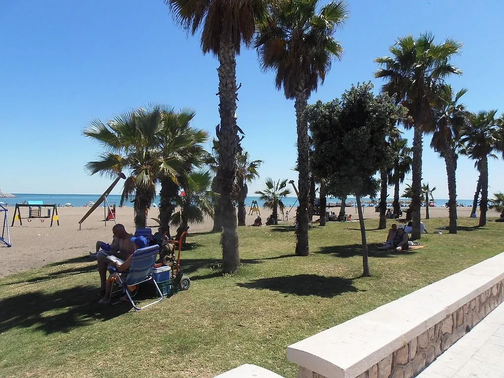 Studio In City Center Next To The Beach Малага Апартаменты