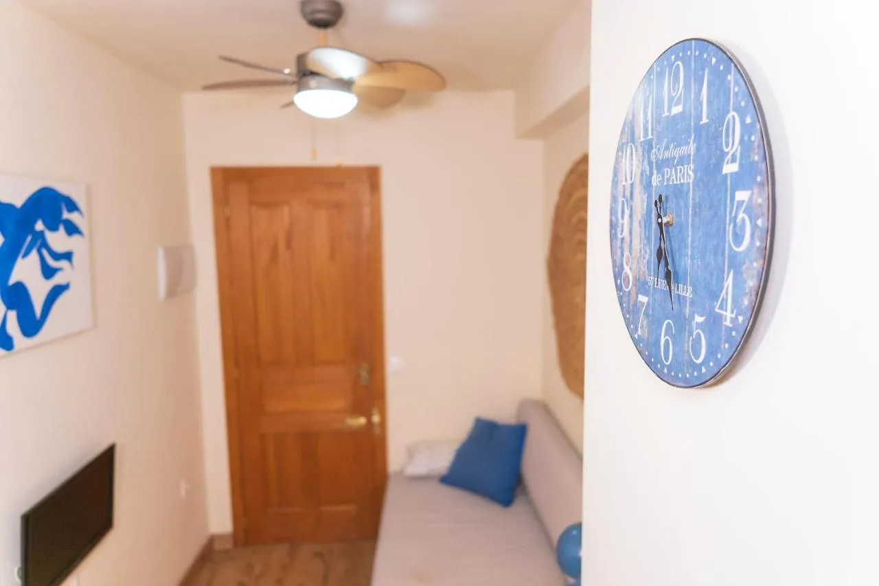 Studio In City Center Next To The Beach Malaga Apartment